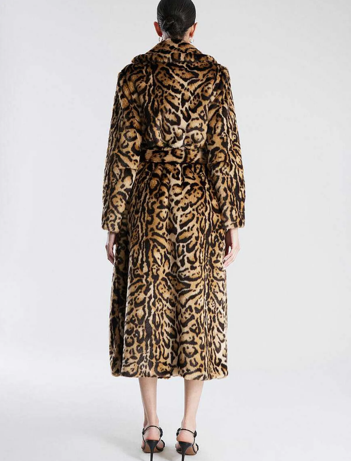 Store Large Shelter With Synthetic Leopard Piece With Lazo Women Outerwear